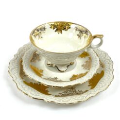 Porcelianinių Elfenbein puodelio 180 ml ir dviejų lėkštučių 3 vnt. kompl.