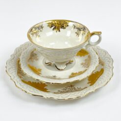 Porcelianinių Elfenbein puodelio 180 ml ir dviejų lėkštučių 3 vnt. kompl.