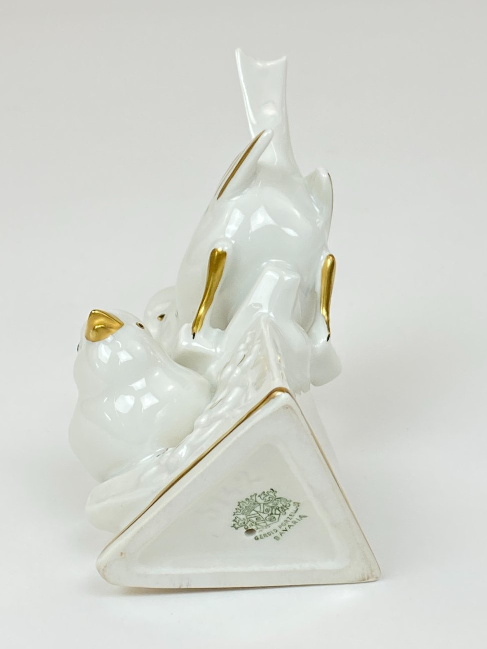 HN2137-porcelianines-skulpturos-7 Porcelianinė Gerold Porzellan dviejų paukščių statula 7x10x12 cm