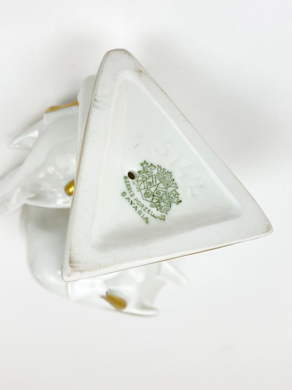 HN2137-porcelianines-skulpturos-8 Porcelianinė Gerold Porzellan dviejų paukščių statula 7x10x12 cm