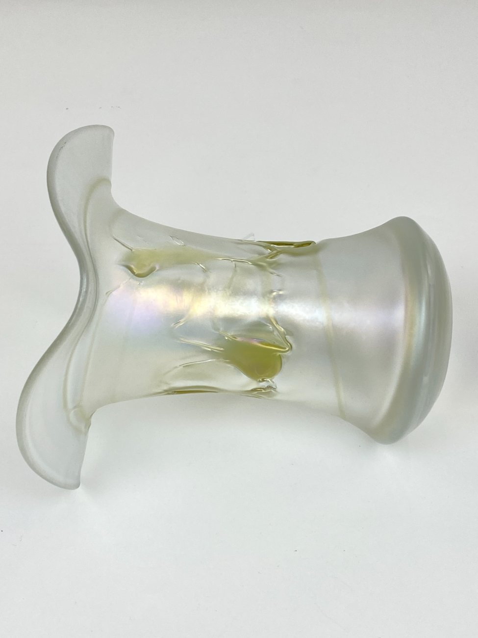 HN2147-stikliniai-indai-5 Art Nouveau stiliaus stiklinė vaza 15,5×15,5×18 cm