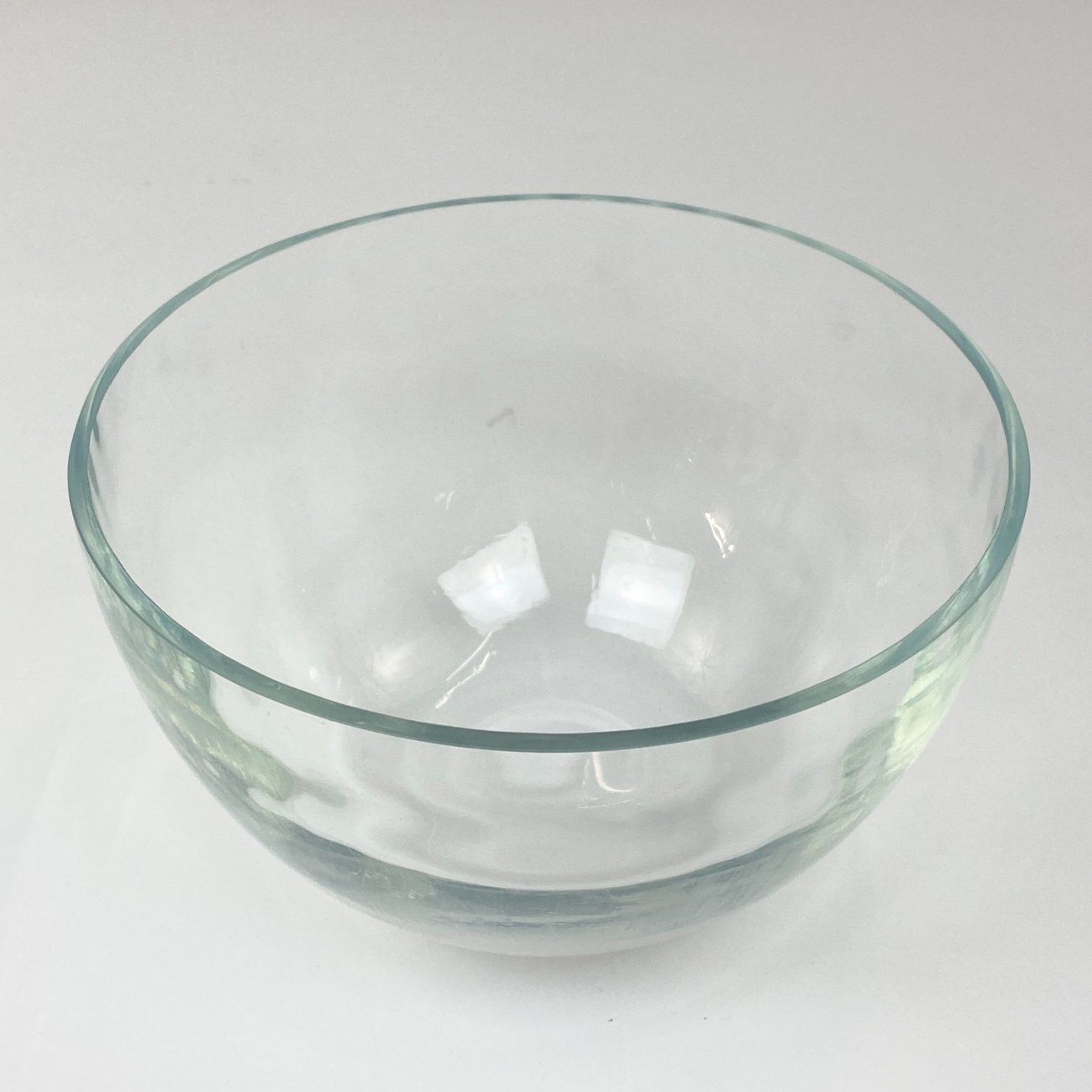 HN2149-kiti-stikliniai-indai-0 Apvalus stiklinis serviravimo dubuo 20x20x11,5 cm