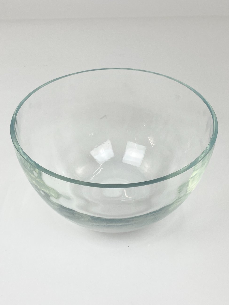 HN2149-kiti-stikliniai-indai-1 Apvalus stiklinis serviravimo dubuo 20x20x11,5 cm