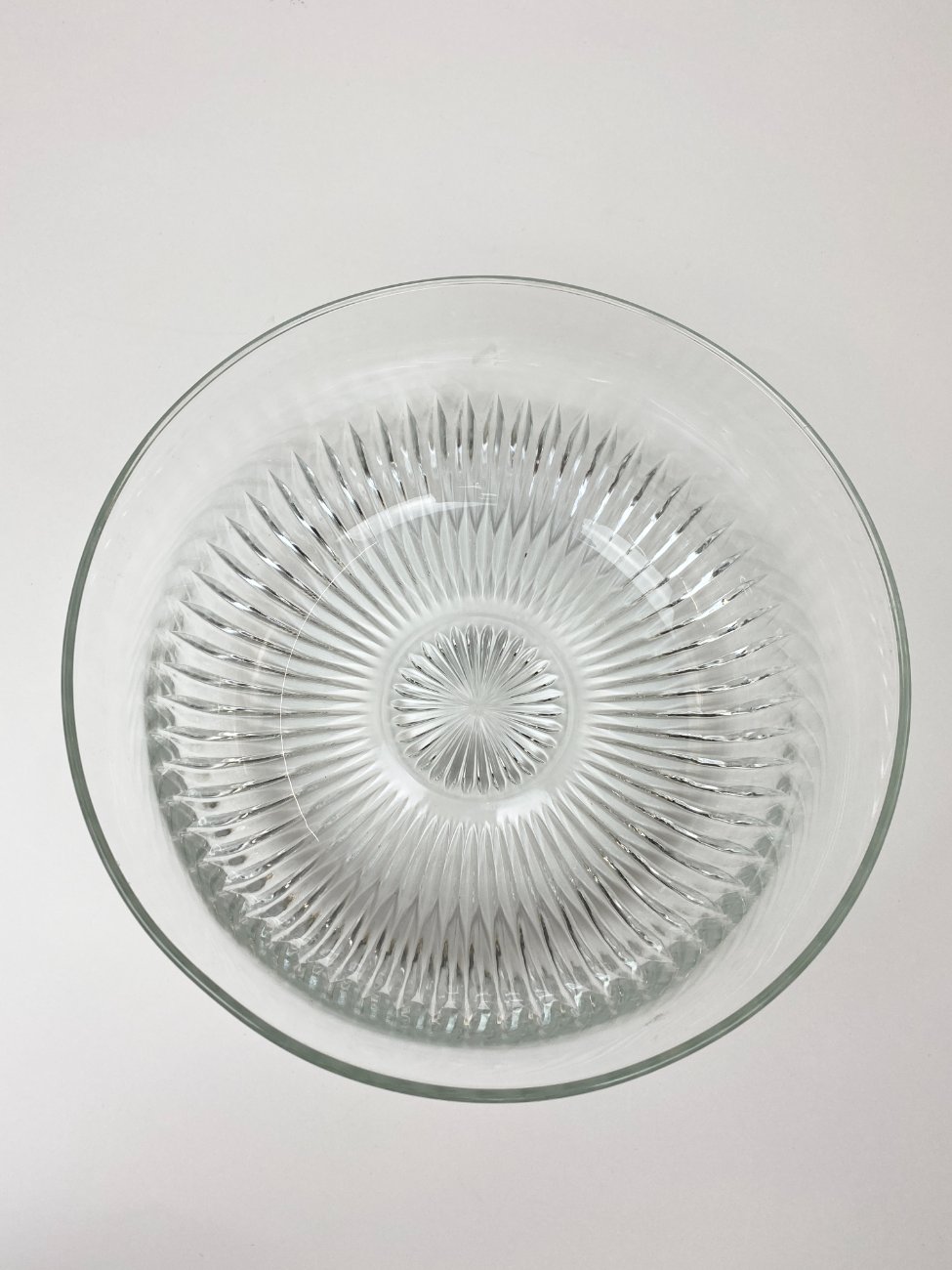 HN2151-kiti-stikliniai-indai-3 Stiklinis Verreries Mécaniques Champenoises, Reims serviravimo dubuo 23x23x10,5 cm