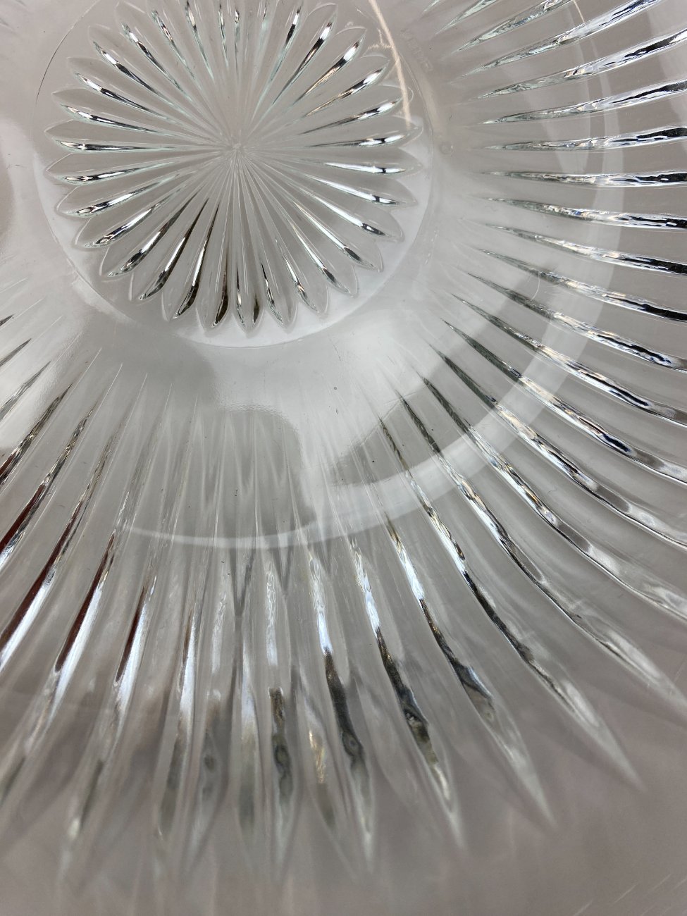 HN2151-kiti-stikliniai-indai-8 Stiklinis Verreries Mécaniques Champenoises, Reims serviravimo dubuo 23x23x10,5 cm