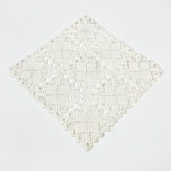 Kvadratinė nerta rankų darbo stalo servetėlė 17,5×17,5×0,2 cm
