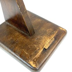 Žalvarinis bareljefinis padėklas su laivo atvaizdu ir mediniu stovu 36x36x3,5 cm