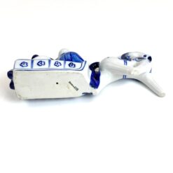 Porcelianinė arklio tempiamų rogių su šeima statula 6,5×22,5×11,5 cm