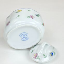 Porcelianinis servizas 6-iems asmenims su gėlių ir vyšnių atvaizdais