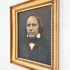 Ant drobės aliejiniais dažais tapytas vyro portretas mediniame rėme 8×52,5×62,5 cm