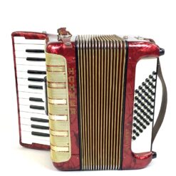 Hohner Student V akordeonas su dėklu 24x34x34 cm