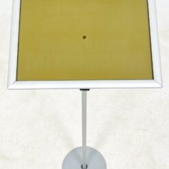 Informacinis stendas 34x45x100 cm