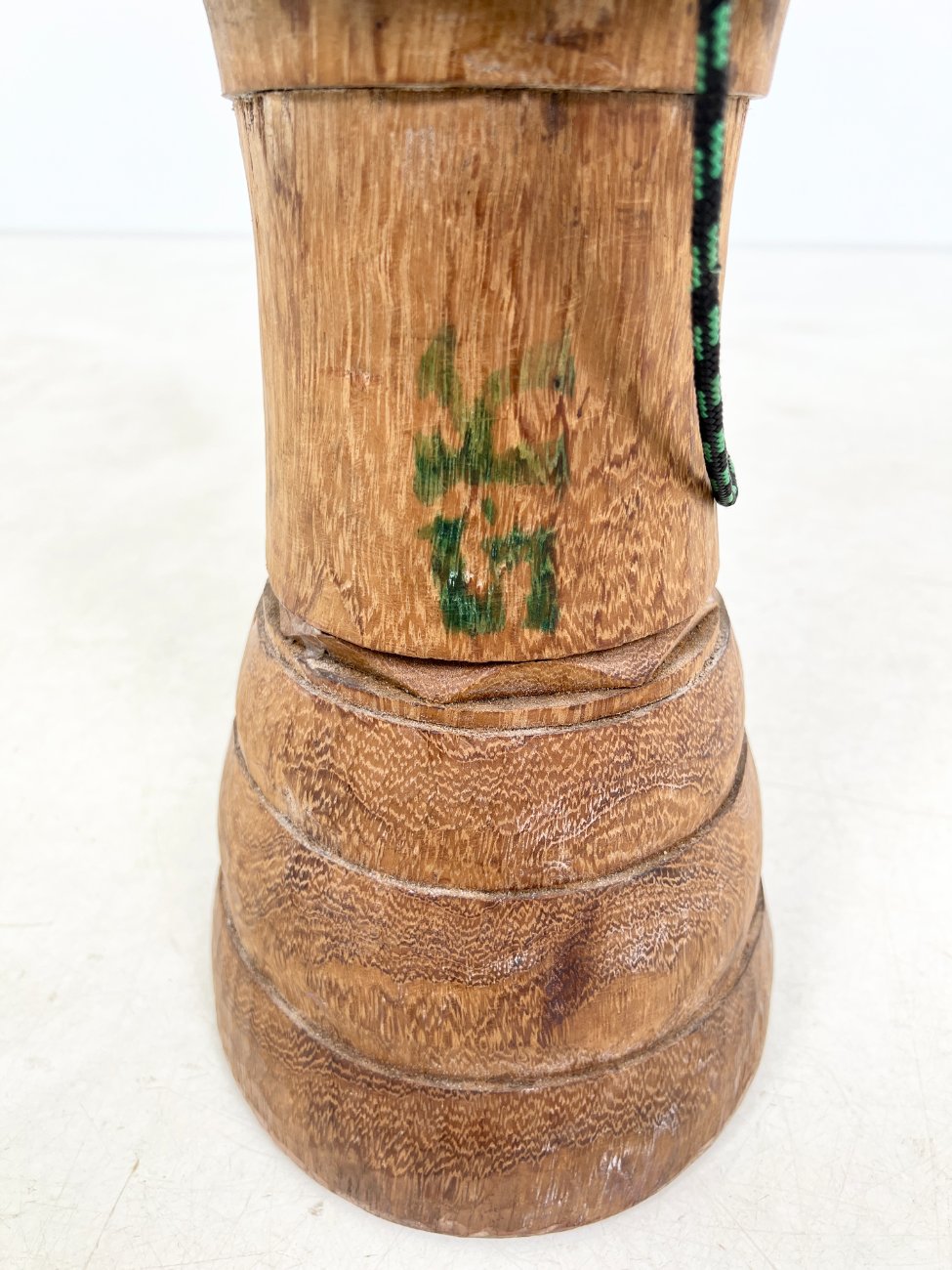 HN2197-muzikos-instrumentai-6 Džembė 34x34x63 cm