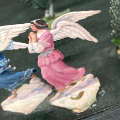 Prakartėlė su alavinėmis figūromis ant medinio pagrindo 15x32x18,5 cm