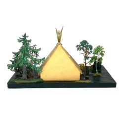 Prakartėlė su alavinėmis figūromis ant medinio pagrindo 15x32x18,5 cm