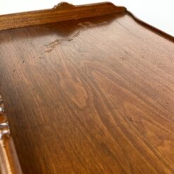 Raudonmedžio lovos padėklas su kojelėmis 38×60,5×23 cm