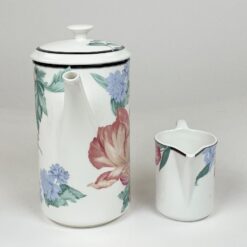 Porcelianinis Mikasa serijos Tapestry Garden (CAK29) servizas 4-iems asmenims