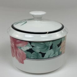 Porcelianinis Mikasa serijos Tapestry Garden (CAK29) servizas 4-iems asmenims