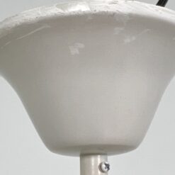 Baltos spalvos metalinis pakabinamas provanso stiliaus šviestuvas 28x42x18 cm