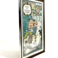 Lotte Roth alegorinis žemėlapis “Karte des Bücherlandes” mediniame rėme su stiklu 1,5×30,5×41,5 cm