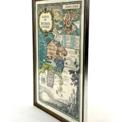 Lotte Roth alegorinis žemėlapis “Karte des Bücherlandes” mediniame rėme su stiklu 1,5×30,5×41,5 cm