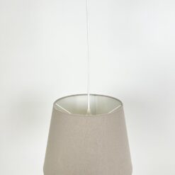 Pakabinamas pilkos spalvos tekstilės gaubto šviestuvas 33x33x63 cm