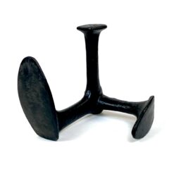 Metalinis batsiuvio priekalas 21x18x18 cm