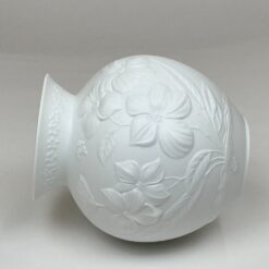 Porcelaininė “Kaiser” Manfred Frey dizaino vaza 15,5×15,5×17 cm