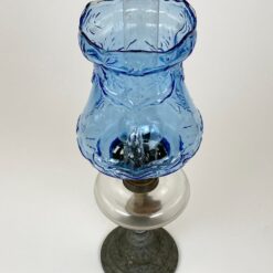 Žibalinė lempa alaviniu pagrindu ir mėlyno stiklo gaubtu 17x17x51 cm