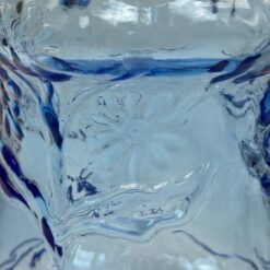 Žibalinė lempa alaviniu pagrindu ir mėlyno stiklo gaubtu 17x17x51 cm