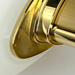 Žalvarinis sieninis B+M Leuchten šviestuvas stiklo gaubtu, modelis Palais 14x32x29 cm