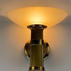 Žalvarinis sieninis B+M Leuchten šviestuvas stiklo gaubtu, modelis Palais 14x32x29 cm