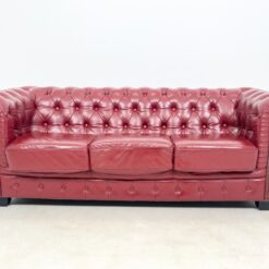 Chesterfield stiliaus natūralios odos trivietė sofa 102x222x80 cm, 47 cm