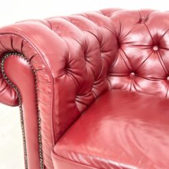 Chesterfield stiliaus natūralios odos trivietė sofa 102x222x80 cm, 47 cm