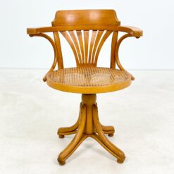 Thonet stiliaus reguliuojamo aukščio darbo krėslas 50x63x83 cm (48-53)