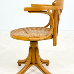 Thonet stiliaus reguliuojamo aukščio darbo krėslas 50x63x83 cm (48-53)