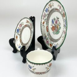 Keramikinis Spode serijos Chinese rose puodelio 110 ml ir dviejų lėkštučių 3 vnt. kompl.