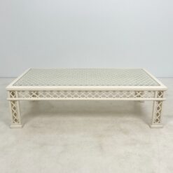 Vintažinis medinis staliukas stikliniu stalviršiumi 81x153x44 cm