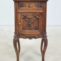 Ąžuolinė spintelė akmeniniu stalviršiumi 43,5x43x84,5 cm
