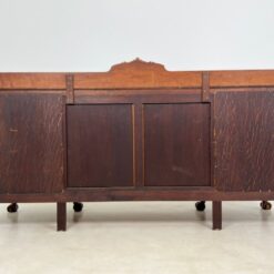 Prabangi Chippendale stiliaus riešutmedžio komoda 66x224x120 cm