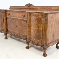 Prabangi Chippendale stiliaus riešutmedžio komoda 66x224x120 cm