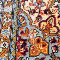 Vilnonis rankų darbo kilimas “Kashan” 320x219x0,8 cm