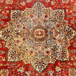 Vilnonis rankų darbo kilimas “Kashan” 320x219x0,8 cm