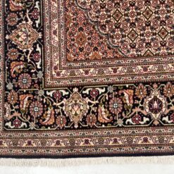 Vilnonis rankų darbo kilimas su šilku “Tabriz” 302x199x0,5 cm