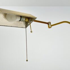 Žalvarinis pastatomas reguliuojamų aukščio ir kampo šviestuvas 30x74x110(+43) cm
