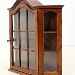 Ąžuolinė pakabinama spintelė su stiklu 17×70,5×66,5 cm