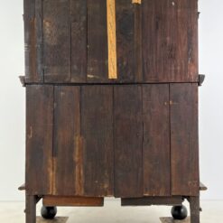 Ąžuolinė drožinėta XIX a. vid. komoda 68x166x215 cm