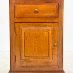 Riešutmedžio spintelė 37,5x55x77,5 cm