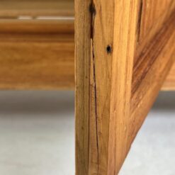 Tikmedžio masyvo keturių stalčių ir keturių durų komoda 52x204x100,5 cm