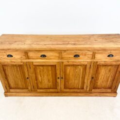 Tikmedžio masyvo keturių stalčių ir keturių durų komoda 52x204x100,5 cm